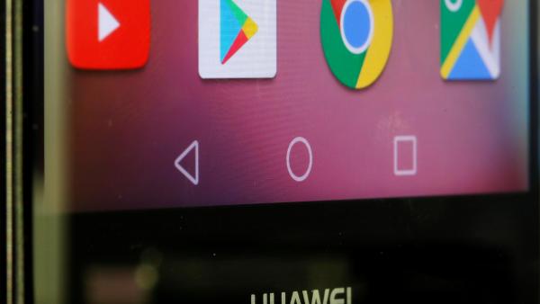 Huawei vs USA Huawei vs USA