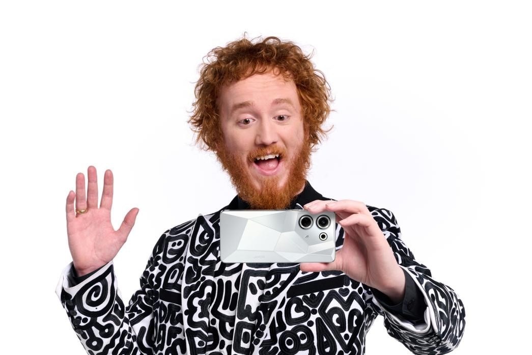 TECNO CAMON 20 Mr Doodle